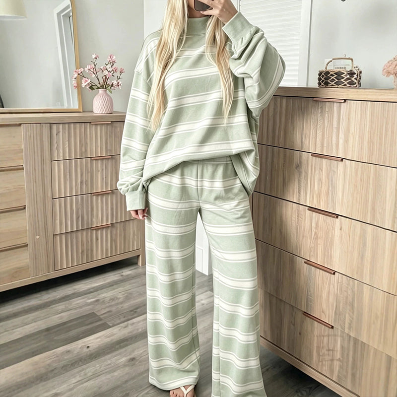 Striped Mock Neck & Wide-Leg — Women’s Top & Pants Set 👚👖