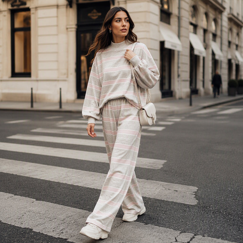 Striped Mock Neck & Wide-Leg — Women’s Top & Pants Set 👚👖